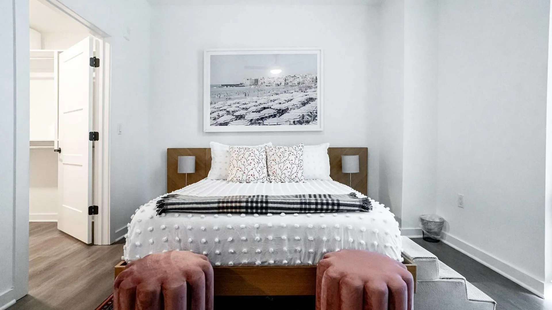 Gulch Luxe 2 Bed 2 Bath Suite Nashville 0*,  USA